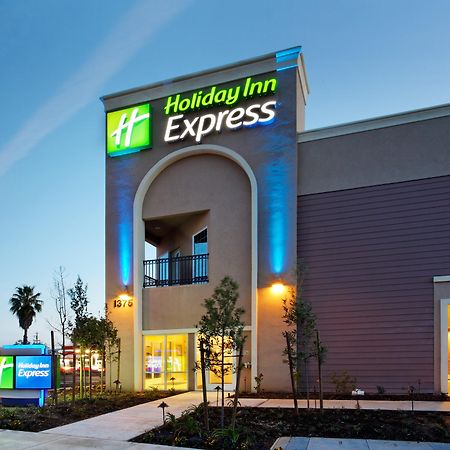 Holiday Inn Express Benicia By Ihg Екстер'єр фото