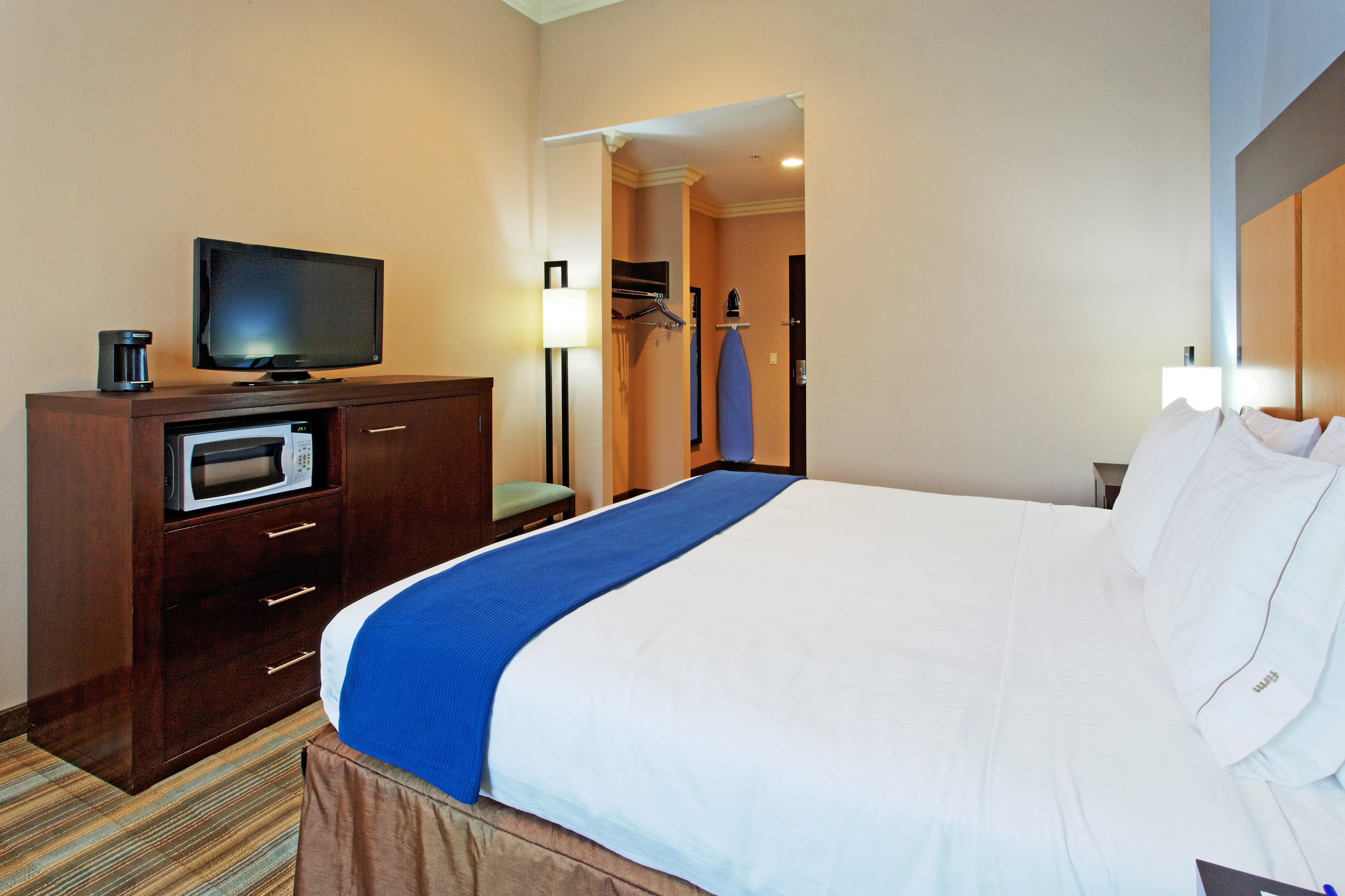 Holiday Inn Express Benicia By Ihg Екстер'єр фото