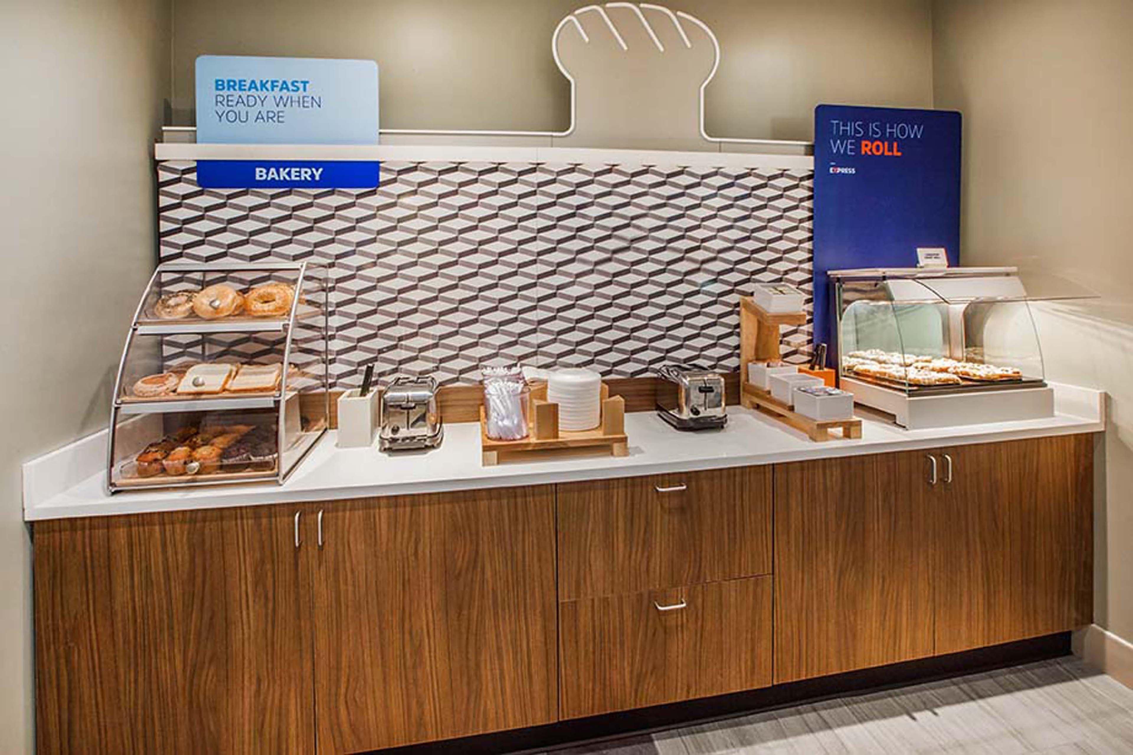 Holiday Inn Express Benicia By Ihg Екстер'єр фото